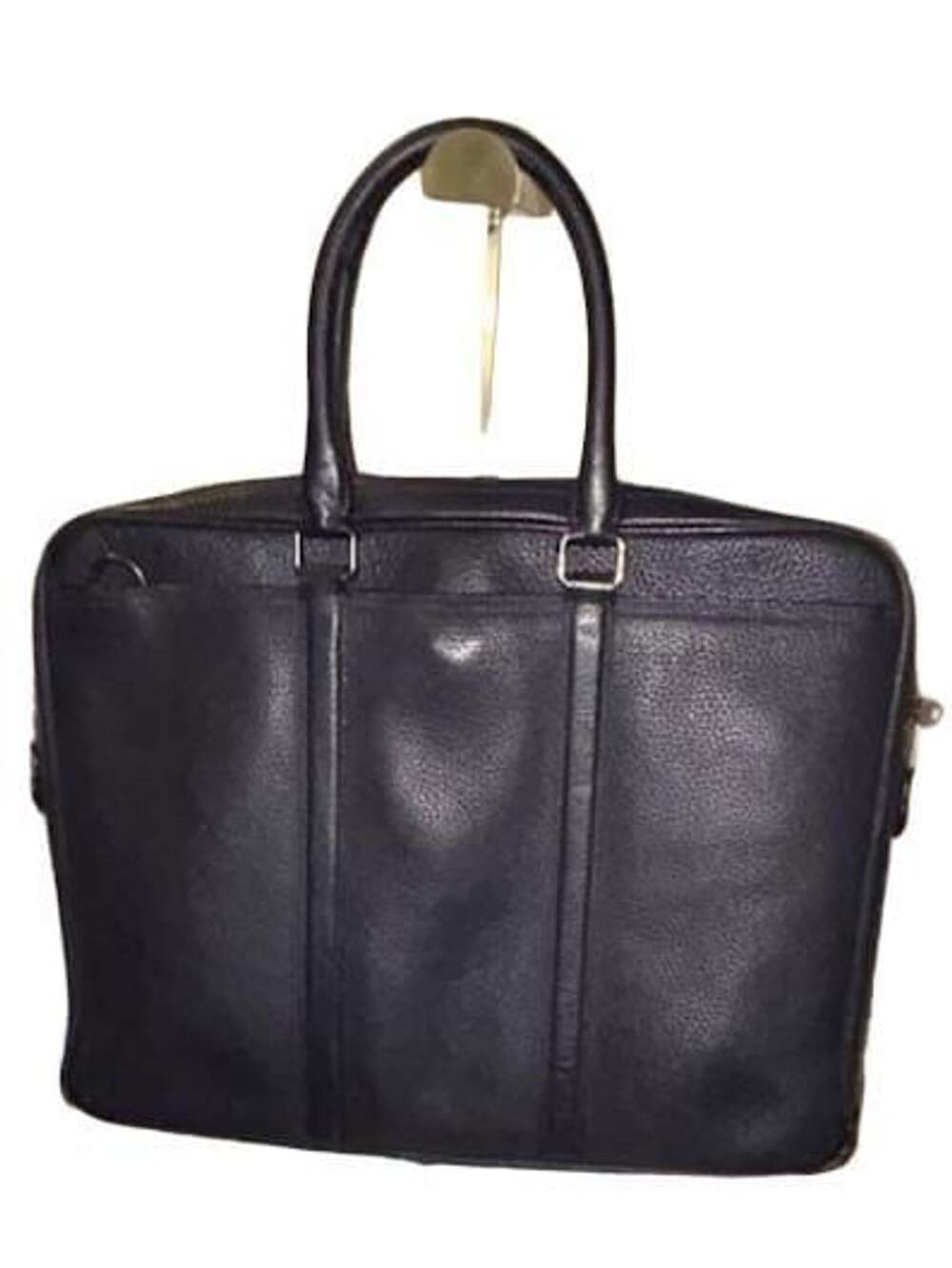 2013 coach pebbled black leather shoulder bag good condition